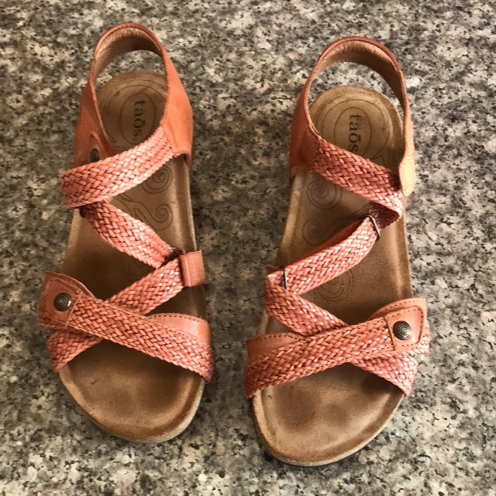 COPY - Taos sandals. Size 6.5. Terra-cotta leather.